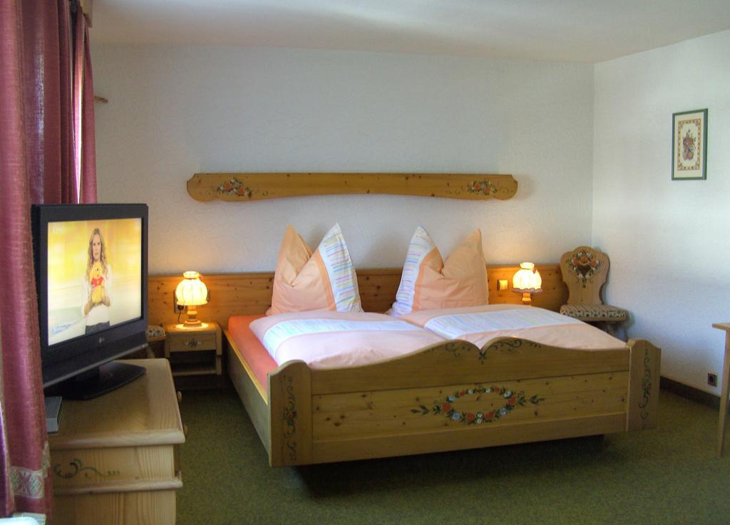Hotel Restaurant Schmidter Bauernstube นีเด็กเกน ภายนอก รูปภาพ